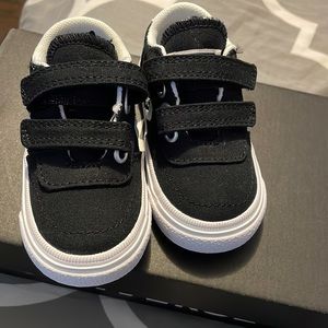 Infant converse shoes